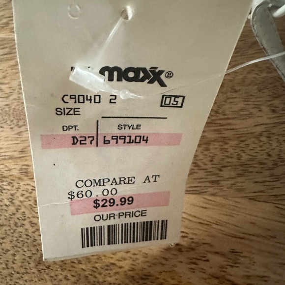 NWT Sketchers White Lace Flats with Strap - Picture 9 of 9